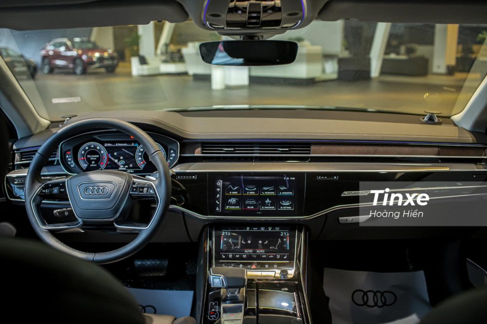 Nội thất b&ecirc;n trong Audi A8L