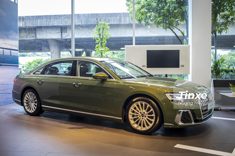 Audi A8L 2022 vừa ra mắt tại Việt Nam