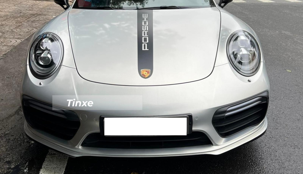 Những điểm nhấn trên chiếc xe Porsche 911 Turbo S 991.2 duy nhất được ông Đặng Lê Nguyên Vũ đặt mua chính hãng Những điểm nhấn trên chiếc xe Porsche 911 Turbo S 991.2 duy nhất được ông Đặng Lê Nguyên Vũ đặt mua chính hãng