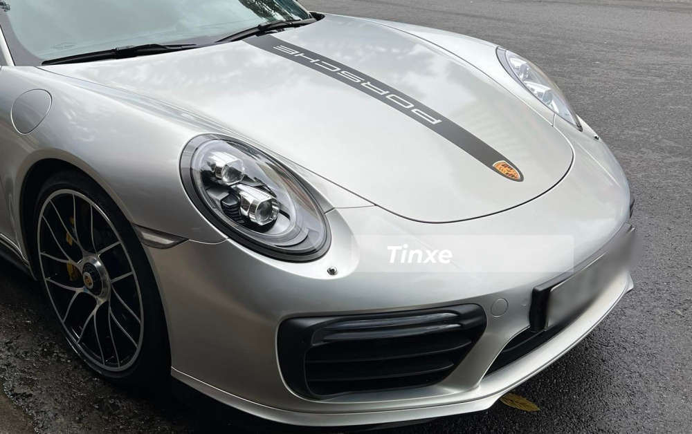 Những điểm nhấn trên chiếc xe Porsche 911 Turbo S 991.2 duy nhất được ông Đặng Lê Nguyên Vũ đặt mua chính hãng Những điểm nhấn trên chiếc xe Porsche 911 Turbo S 991.2 duy nhất được ông Đặng Lê Nguyên Vũ đặt mua chính hãng