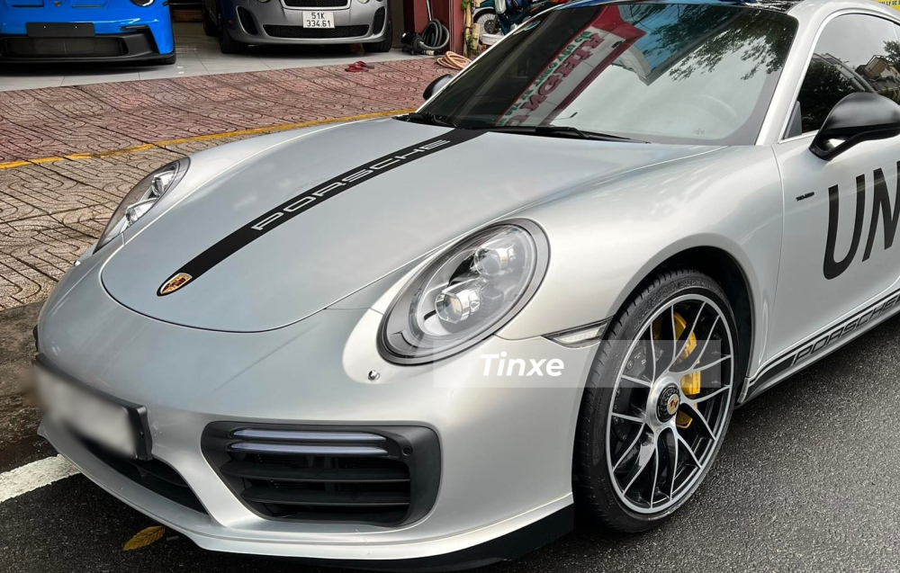 Những điểm nhấn trên chiếc xe Porsche 911 Turbo S 991.2 duy nhất được ông Đặng Lê Nguyên Vũ đặt mua chính hãng Những điểm nhấn trên chiếc xe Porsche 911 Turbo S 991.2 duy nhất được ông Đặng Lê Nguyên Vũ đặt mua chính hãng