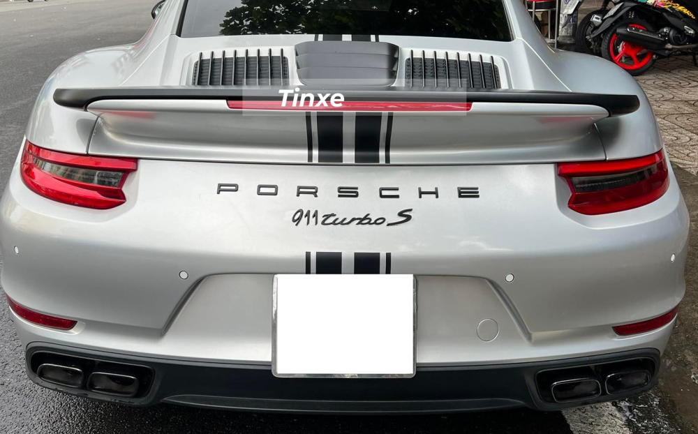 Những điểm nhấn trên chiếc xe Porsche 911 Turbo S 991.2 duy nhất được ông Đặng Lê Nguyên Vũ đặt mua chính hãng Những điểm nhấn trên chiếc xe Porsche 911 Turbo S 991.2 duy nhất được ông Đặng Lê Nguyên Vũ đặt mua chính hãng