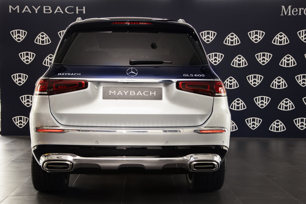 Mercedes-Maybach GLS 600 Edition 100 2022 có 2 màu sơn bạc và xanh dương Mercedes-Maybach GLS 600 Edition 100 2022 có 2 màu sơn bạc và xanh dương