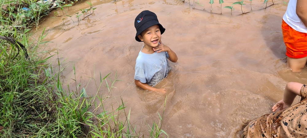 Vui chơi thoải mái, không ngại lấm bẩn.