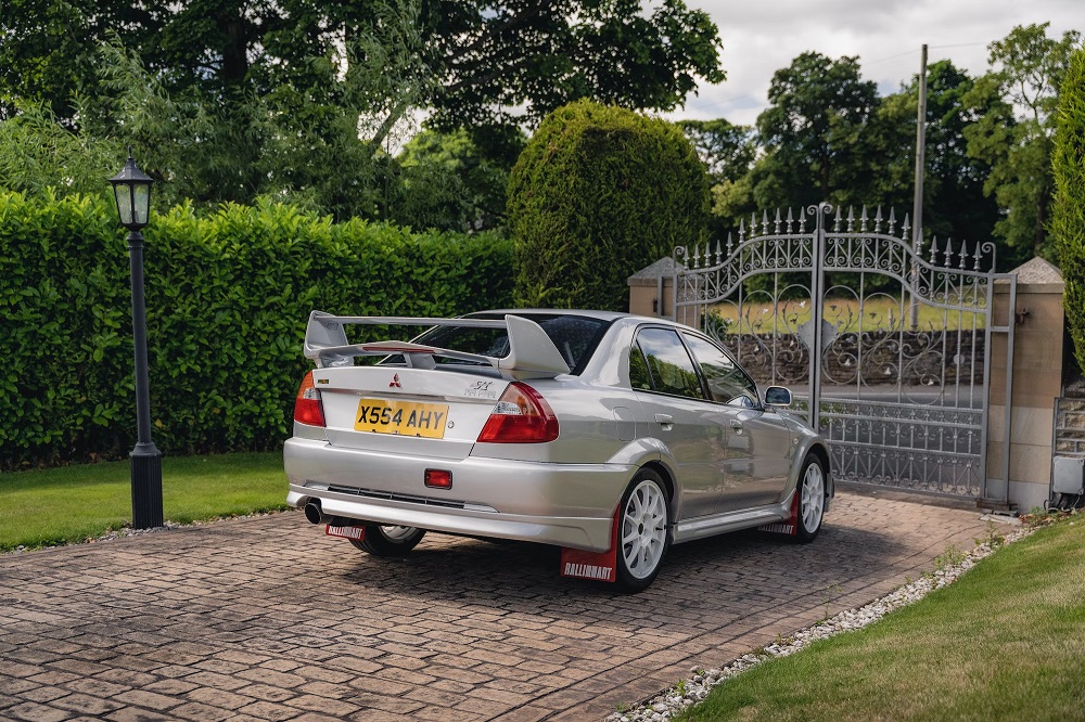Chiếc Mitsubishi Lancer Evolution VI Tommy Makinen Edition mang thiết kế đậm chất thể thao Chiếc Mitsubishi Lancer Evolution VI Tommy Makinen Edition mang thiết kế đậm chất thể thao