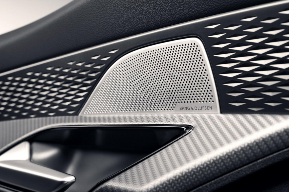 Audi Q6 d&ugrave;ng hệ thống &acirc;m thanh Bang & Olufsen 14 loa