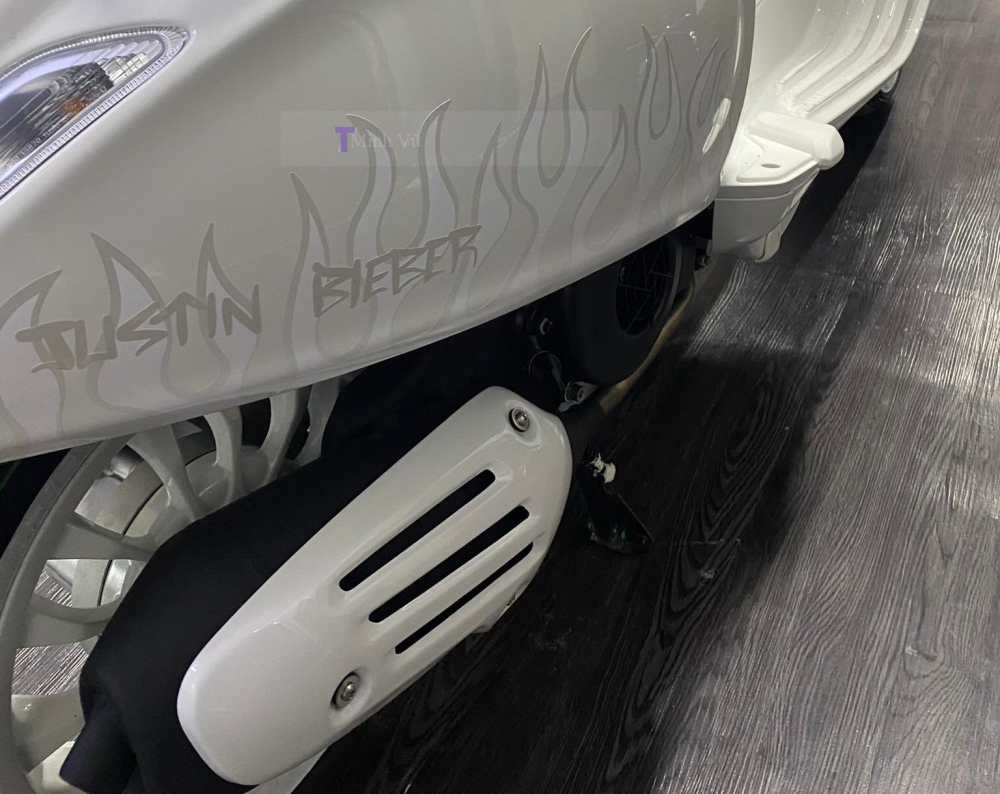 Các điểm nhấn trên xe Vespa Sprint Justin Bieber Các điểm nhấn trên xe Vespa Sprint Justin Bieber