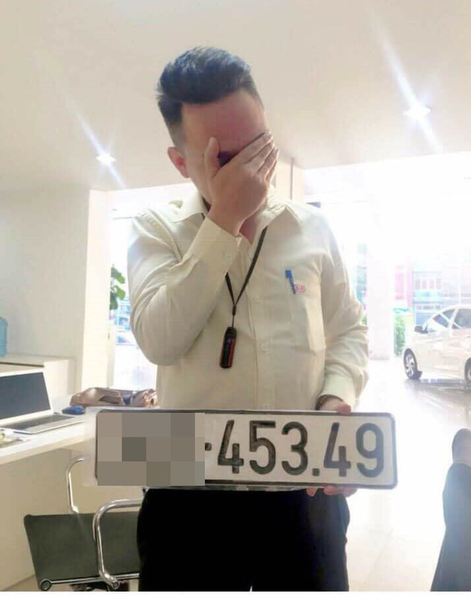 Theo phong thủy, biển số xe xấu mang lại điều không may cho chủ xe. Theo phong thủy, biển số xe xấu mang lại điều không may cho chủ xe.