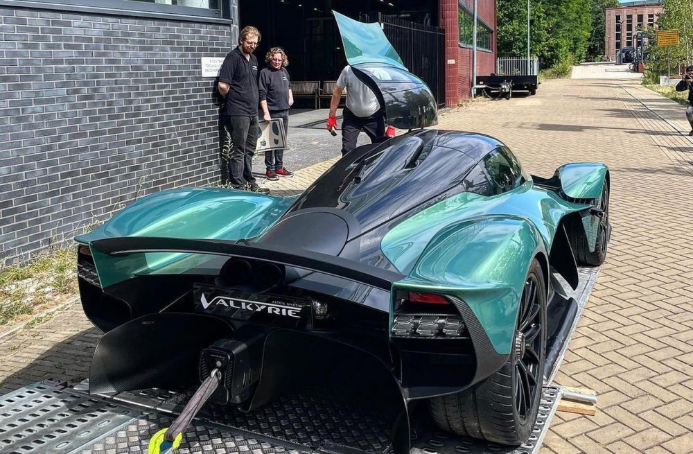 Vẻ đẹp của Aston Martin Valkyrie ngo&agrave;i đời thực, si&ecirc;u phẩm d&agrave;nh cho nh&agrave; sưu tầm