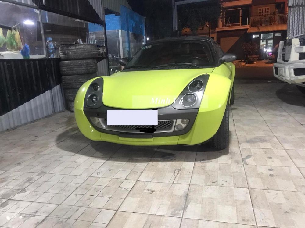 Chiếc xe Smart Roadster được chủ nhân mua về để thực hiện dự án độ chế xe Chiếc xe Smart Roadster được chủ nhân mua về để thực hiện dự án độ chế xe
