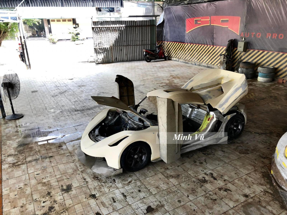 Koenigsegg Jesko độ chế của thợ Việt đang thực hiện Koenigsegg Jesko độ chế của thợ Việt đang thực hiện