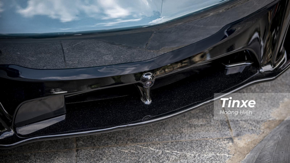 Một số trang bị an to&agrave;n hiếm khi xuất hiện tr&ecirc;n một chiếc si&ecirc;u xe thể thao như McLaren Artura. C&oacute; thể kể đến như hệ thống camera 360 độ, cảnh b&aacute;o lệch l&agrave;n đường, cảm biến va chạm trước sau,...