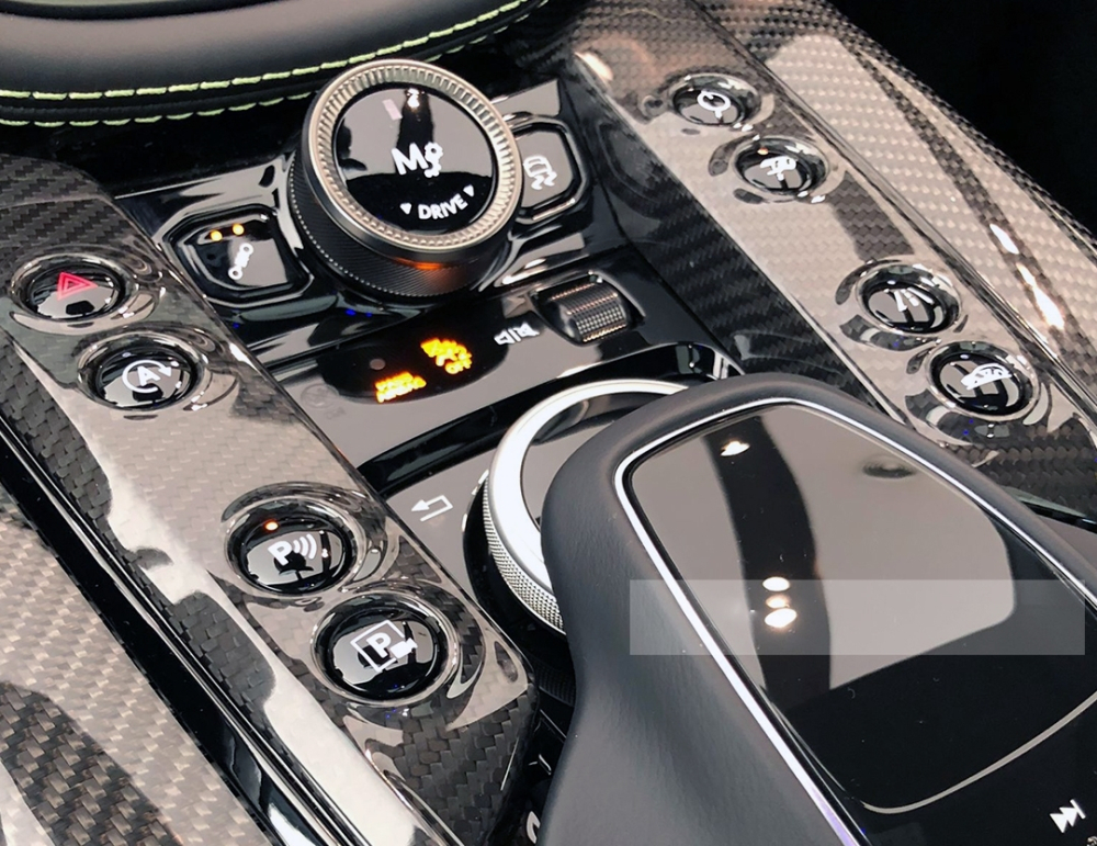 SUV hạng sang nhanh nhất thế giới Aston Martin DBX 707 có công suất 697 mã lực SUV hạng sang nhanh nhất thế giới Aston Martin DBX 707 có công suất 697 mã lực