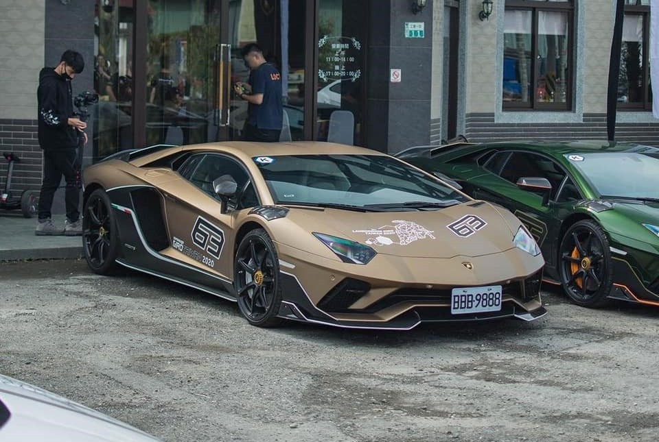 Lamborghini Aventador S Taiwan Edition được Ad Personam tạo ra đúng 5 xe để dành riêng cho các nhà giàu Đài Loan Lamborghini Aventador S Taiwan Edition được Ad Personam tạo ra đúng 5 xe để dành riêng cho các nhà giàu Đài Loan