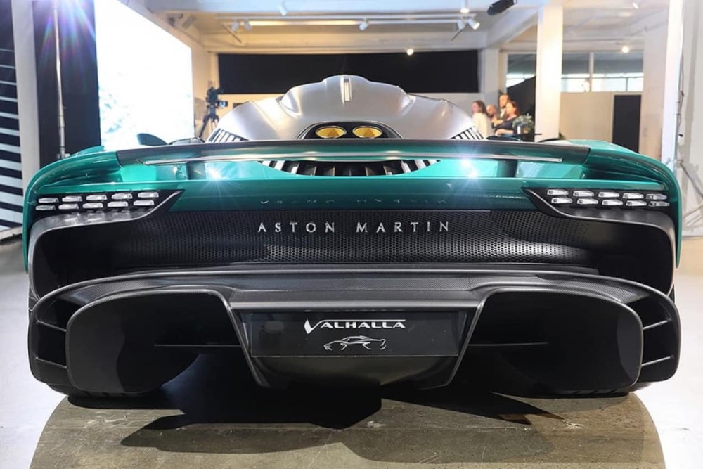 Nguồn tin riêng của chúng tôi cho biết, Chủ tịch Trung Nguyên phải chi ra 100 tỷ đồng cho siêu xe Aston Martin Vahalla Nguồn tin riêng của chúng tôi cho biết, Chủ tịch Trung Nguyên phải chi ra 100 tỷ đồng cho siêu xe Aston Martin Vahalla
