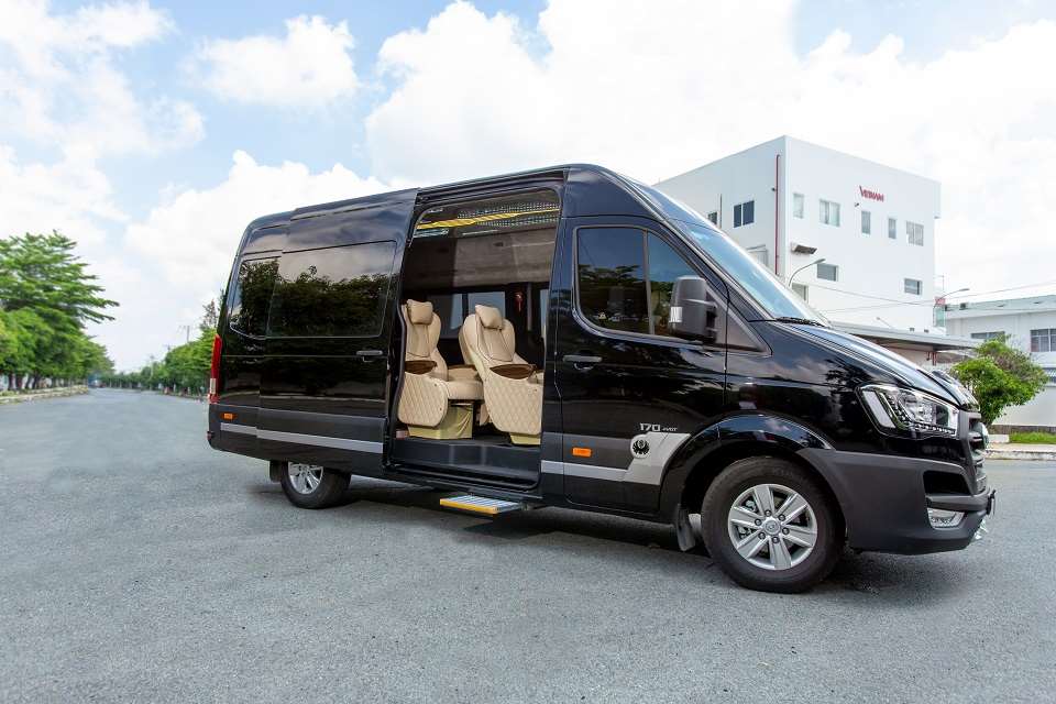 Từ ngày 1/9, ô tô trên 10 chỗ bị cấm cải tạo thành xe limousine chở khách Từ ngày 1/9, ô tô trên 10 chỗ bị cấm cải tạo thành xe limousine chở khách