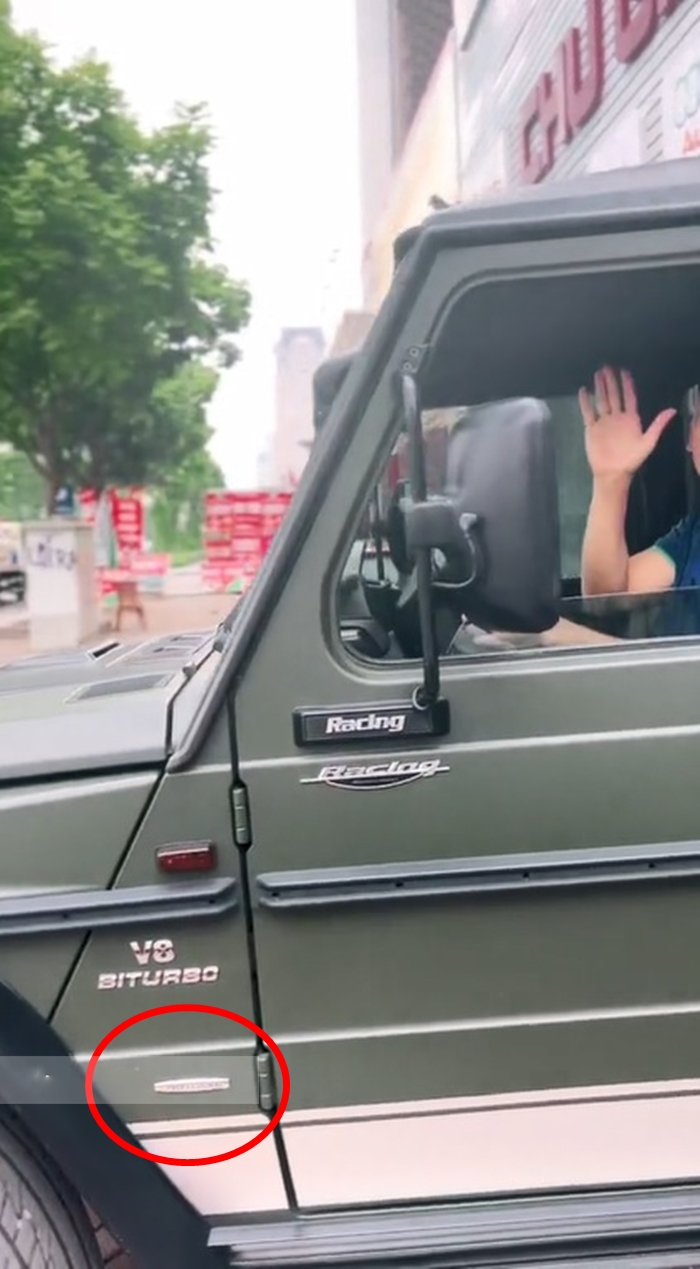 Mercedes-Benz G300 CDI của ông Đặng Lê Nguyên Vũ thuộc bản Professional Mercedes-Benz G300 CDI của ông Đặng Lê Nguyên Vũ thuộc bản Professional