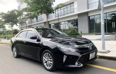 Toyota Camry 2.5Q 2018, biển số 49A - 488.98 đã lăn bánh 35.000 km, giá bán mong muốn 925 triệu đồng. Toyota Camry 2.5Q 2018, biển số 49A - 488.98 đã lăn bánh 35.000 km, giá bán mong muốn 925 triệu đồng.