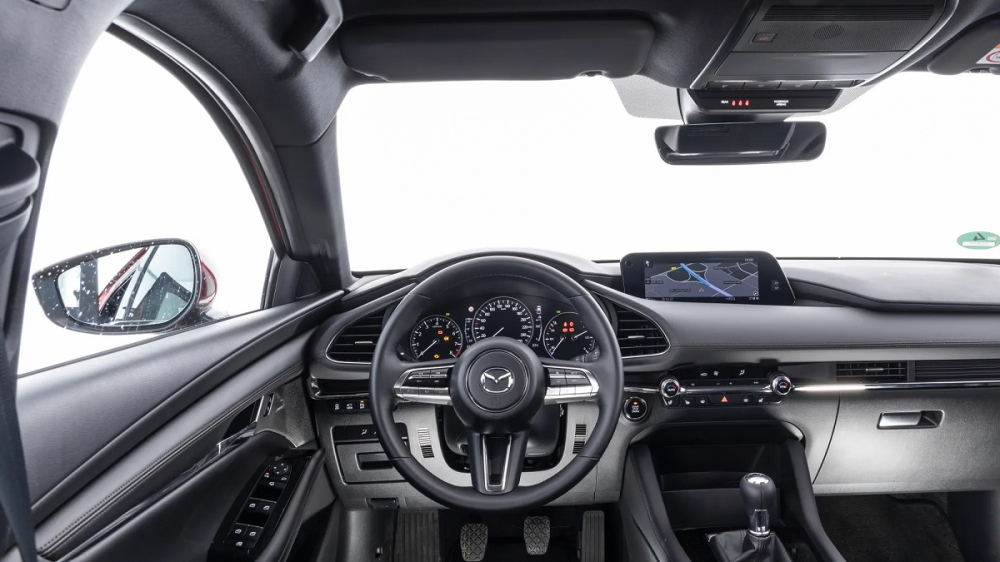 Nội thất của Mazda3 được đánh giá là dễ dùng và ít gây mất tập trung cho người lái nhất Nội thất của Mazda3 được đánh giá là dễ dùng và ít gây mất tập trung cho người lái nhất