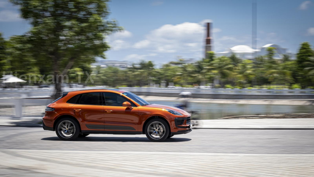 Porsche Macan 2022 hứa hẹn sẽ cân bằng giữa sức mạnh và êm ái trong vận hành. Porsche Macan 2022 hứa hẹn sẽ cân bằng giữa sức mạnh và êm ái trong vận hành.
