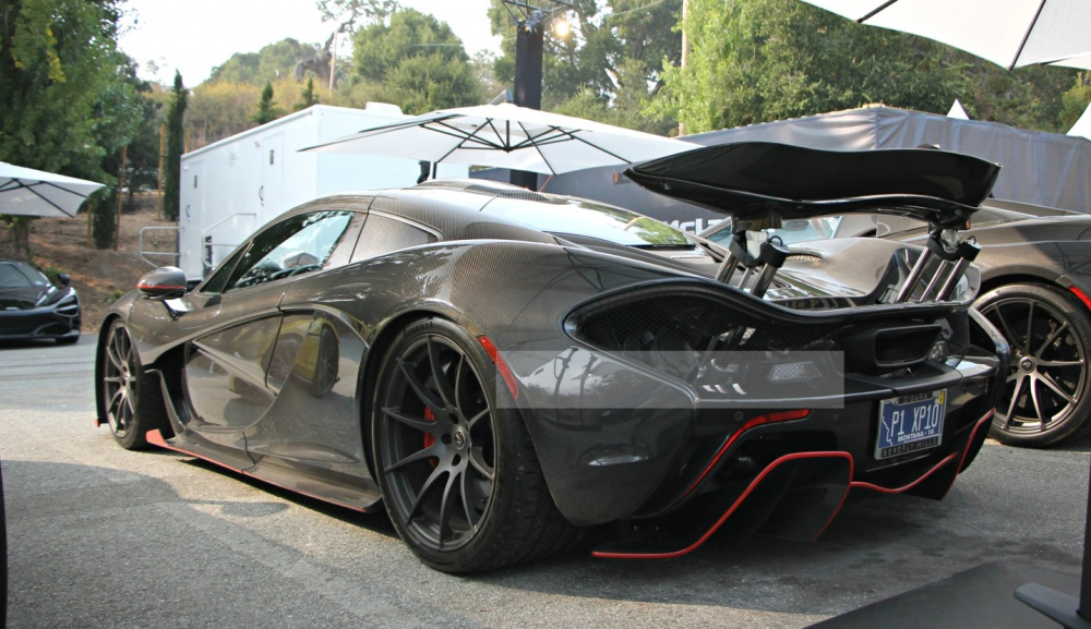 McLaren P1 đeo biển Montana trong sự kiện xe ở California năm 2018 McLaren P1 đeo biển Montana trong sự kiện xe ở California năm 2018