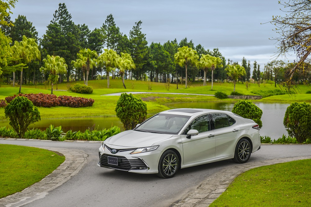 Kích thước tổng thể (D x R x C) của Toyota Camry 2022 là 4.885 x 1.840 x 1.445 mm. Kích thước tổng thể (D x R x C) của Toyota Camry 2022 là 4.885 x 1.840 x 1.445 mm.