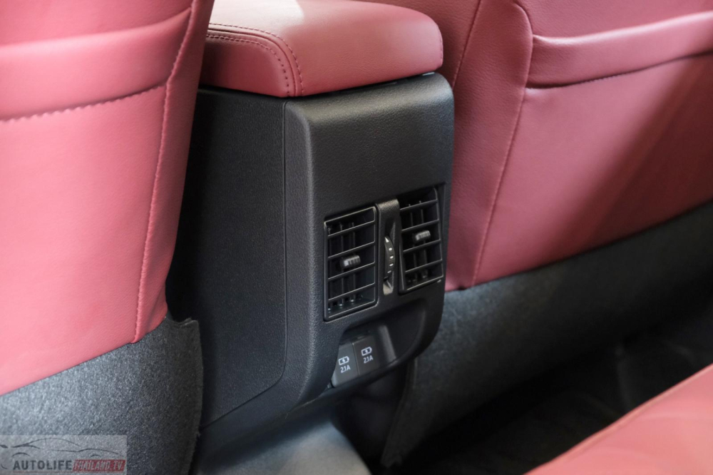 Cửa gió điều hòa cho hàng ghế sau của Toyota Vios Premium Luxury 2023 Cửa gió điều hòa cho hàng ghế sau của Toyota Vios Premium Luxury 2023