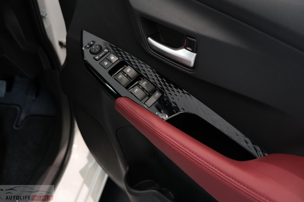 Tappi cửa của Toyota Vios Premium Luxury 2023 Tappi cửa của Toyota Vios Premium Luxury 2023