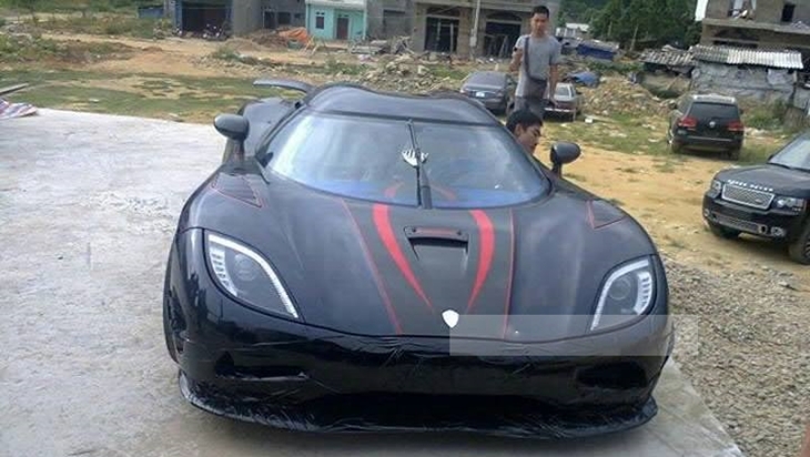 Còn đây là khi xe xuất hiện tại cửa khẩu Quảng Ninh Còn đây là khi xe xuất hiện tại cửa khẩu Quảng Ninh