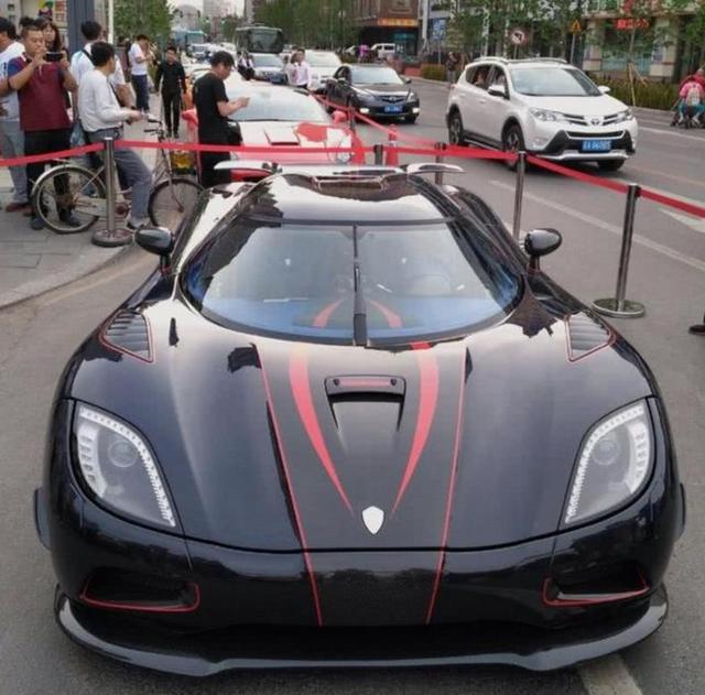 Koenigsegg Agera R BLT trong 1 sự kiện xe ở Trung Quốc