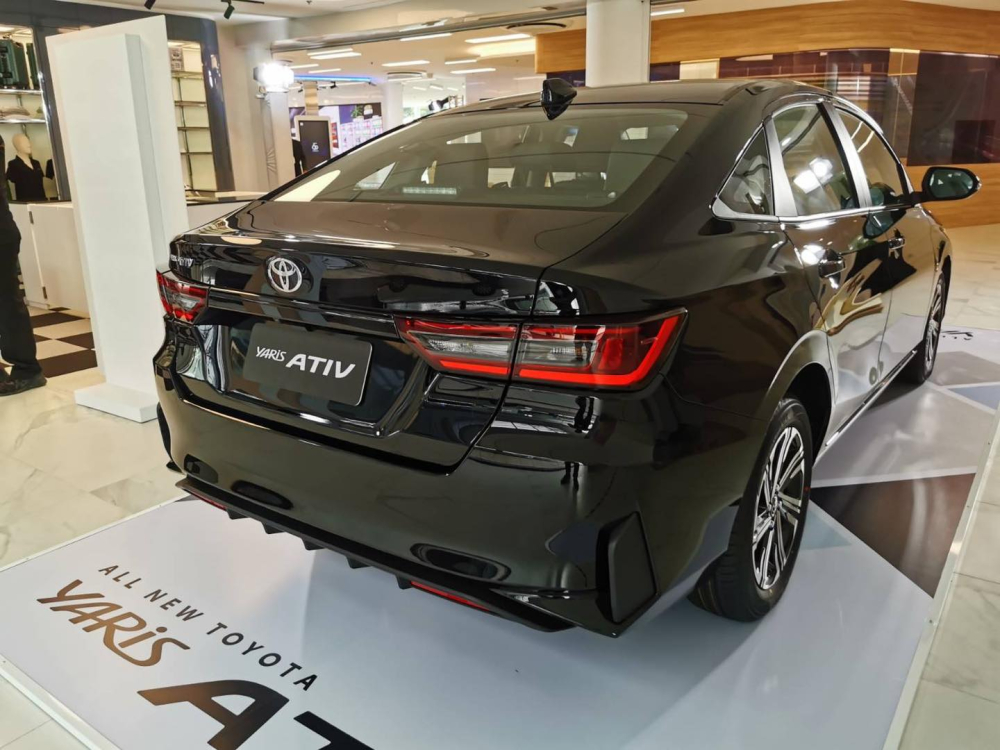 Toyota Vios Smart 2023 thiếu một số trang bị an toàn và tiện nghi so với phiên bản cao cấp