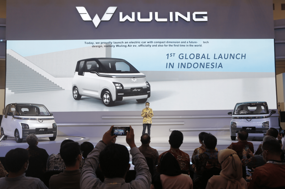 Wuling Air ev 2022 ra mắt tại Indonesia Wuling Air ev 2022 ra mắt tại Indonesia
