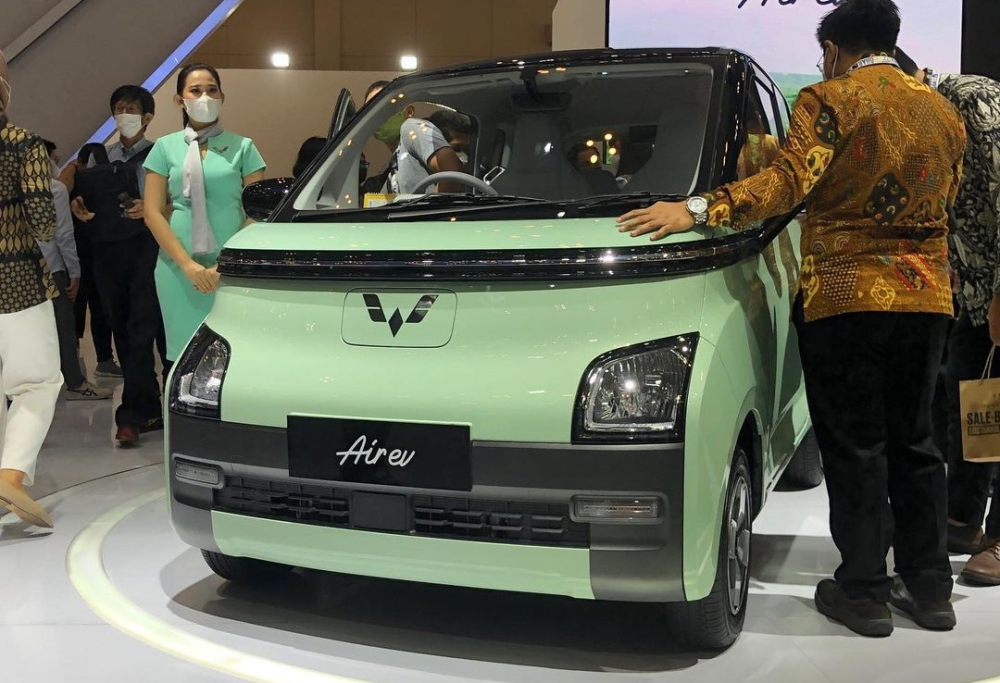 Wuling Air ev 2022 màu xanh lá Wuling Air ev 2022 màu xanh lá