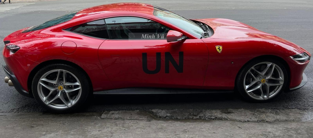 Ferrari Roma của ông Đặng Lê Nguyên Vũ nguyên bản có màu đỏ Ferrari Roma của ông Đặng Lê Nguyên Vũ nguyên bản có màu đỏ