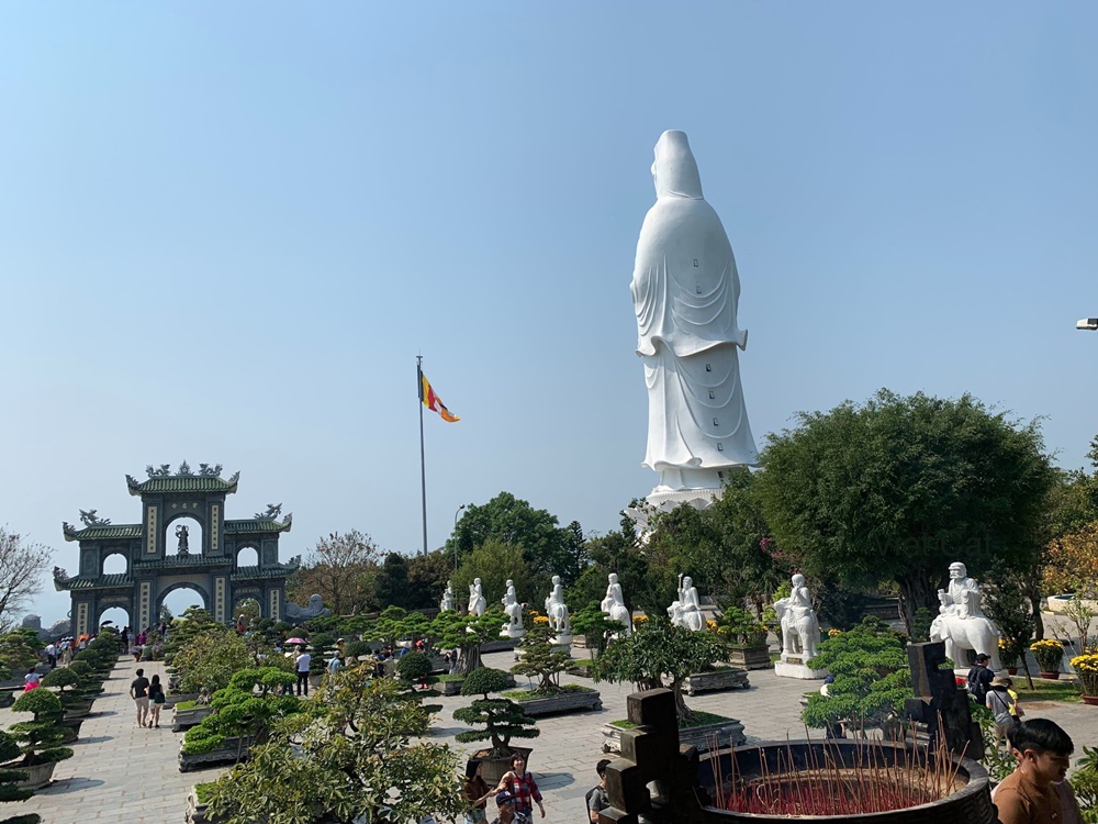 Chùa Linh Ứng, bán đảo Sơn Trà, Đà Nẵng Chùa Linh Ứng, bán đảo Sơn Trà, Đà Nẵng
