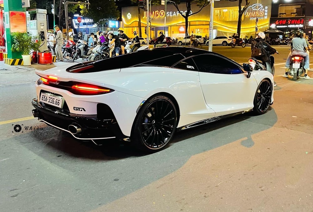Tại Việt Nam chỉ mới có 1 xe McLaren GT lăn bánh Tại Việt Nam chỉ mới có 1 xe McLaren GT lăn bánh