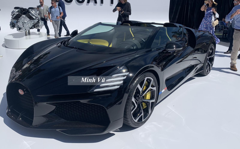 Sự kiện ra mắt bom tấn Mistral Roadster diễn ra tại Monterey Car Week 2022, nơi các hãng đua nhau ra mắt nhiều siêu xe mới nhưng siêu phẩm nhà Bugatti vẫn là tâm điểm với khuôn viên trưng bày rộng, hãng xe Pháp còn cho động cơ của xe ra bên ngoài để mọi người cùng ngắm Sự kiện ra mắt bom tấn Mistral Roadster diễn ra tại Monterey Car Week 2022, nơi các hãng đua nhau ra mắt nhiều siêu xe mới nhưng siêu phẩm nhà Bugatti vẫn là tâm điểm với khuôn viên trưng bày rộng, hãng xe Pháp còn cho động cơ của xe ra bên ngoài để mọi người cùng ngắm
