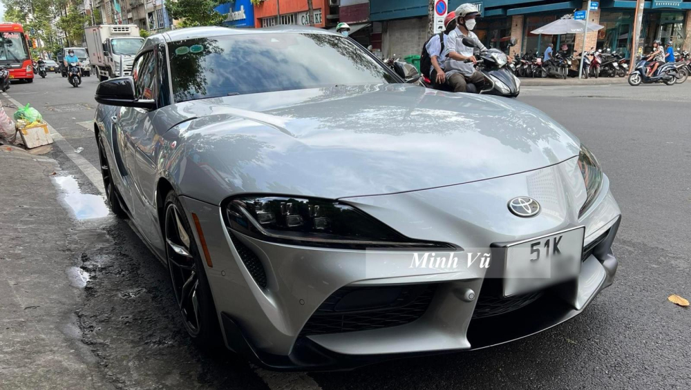 Như vậy, sau khi đã mua lại chiếc xe thể thao Toyota Supra thế hệ thứ 4 từ 1 tay chơi xe thể thao ở Sài thành, nhà sưu tầm xe lớn nhất Việt Nam tiếp tục săn lùng để làm chủ nhân xe Toyota Supra thế hệ thứ 5 đầu tiên và hiện nay, chưa có xe thứ 2 nào được mang về nước. Như vậy, sau khi đã mua lại chiếc xe thể thao Toyota Supra thế hệ thứ 4 từ 1 tay chơi xe thể thao ở Sài thành, nhà sưu tầm xe lớn nhất Việt Nam tiếp tục săn lùng để làm chủ nhân xe Toyota Supra thế hệ thứ 5 đầu tiên và hiện nay, chưa có xe thứ 2 nào được mang về nước.