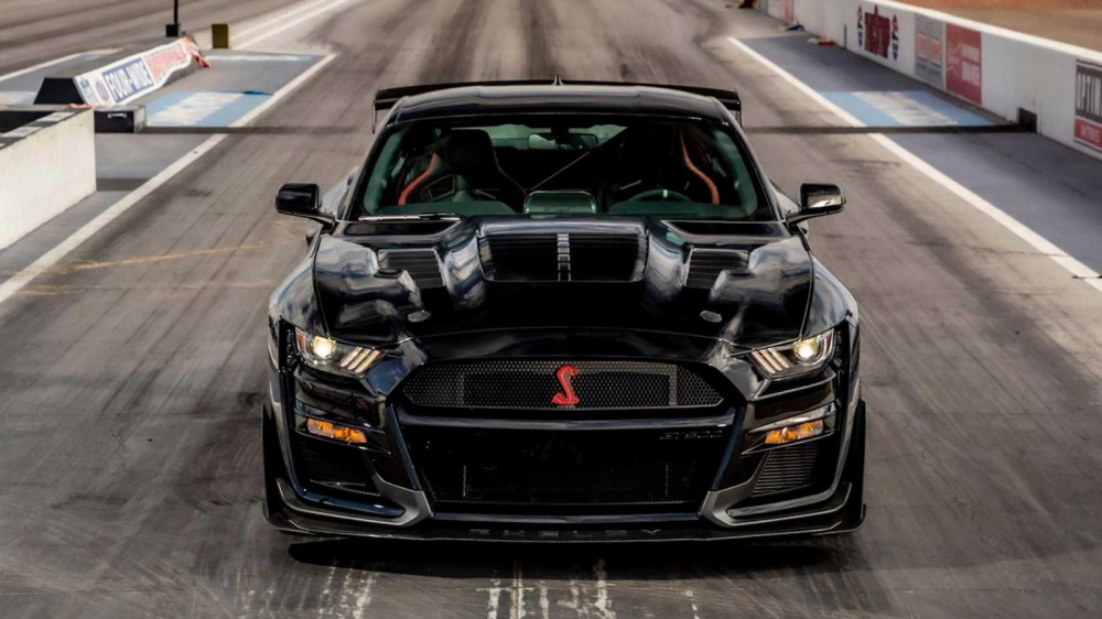 Shelby GT500 Code Red xuất hiện sau 14 năm Shelby GT500 Code Red xuất hiện sau 14 năm thai nghén, sức mạnh lên đến 1.300 mã lực