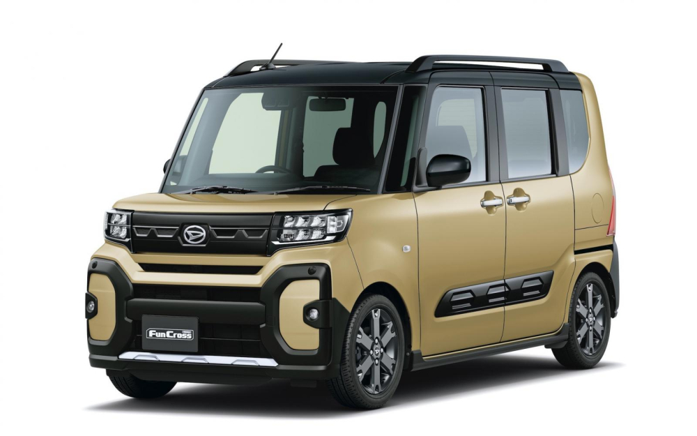 Daihatsu Tanto FunCross 2023 Daihatsu Tanto FunCross 2023