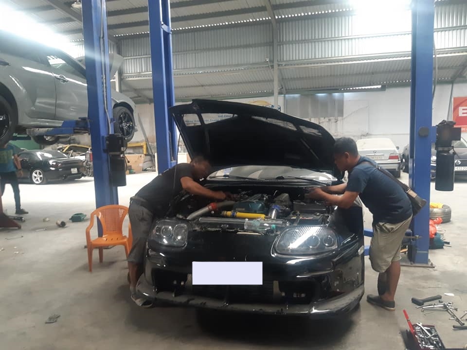 Xe từng mang màu đen và nhiều lần phải nằm ở Xe từng mang màu đen và nhiều lần phải nằm ở bệnh viện để bắt bệnh khi còn thuộc sở hữu của tay chơi xe 8X