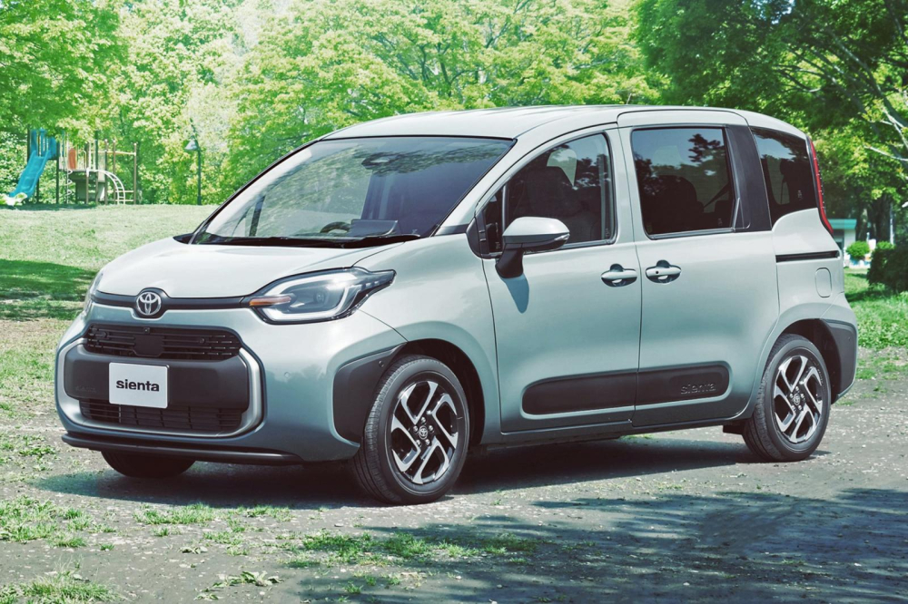 Toyota Sienta 2023 - MPV 7 chỗ ngon, bổ, rẻ khiến kh&aacute;ch h&agrave;ng tranh nhau mua