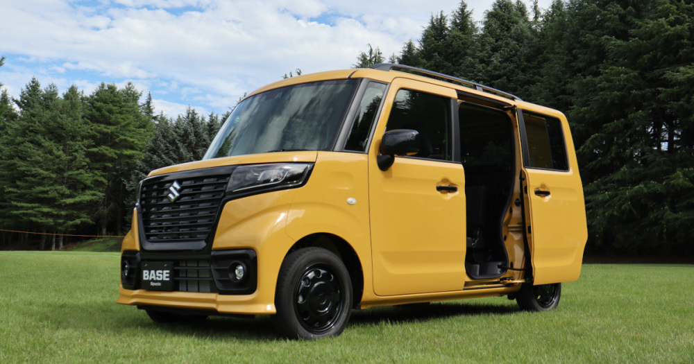 Suzuki Spacia Base 2023 dùng cửa trượt Suzuki Spacia Base 2023 dùng cửa trượt