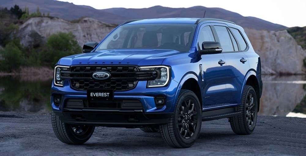 Ford Everest không chỉ gây ấn tượng với diện mạo mới mà còn bởi nhiều tính năng bổ sung trong lần nâng cấp này. Ford Everest không chỉ gây ấn tượng với diện mạo mới mà còn bởi nhiều tính năng bổ sung trong lần nâng cấp này.