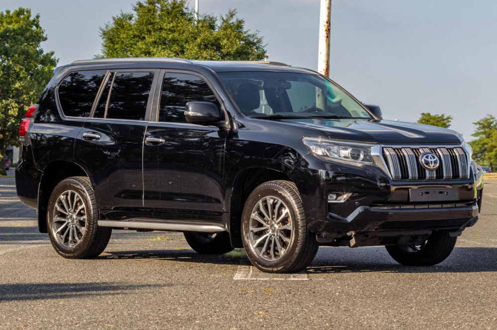 SUV hạng sang Lexus GX 460 được độ thành Toyota Land Cruiser Prado