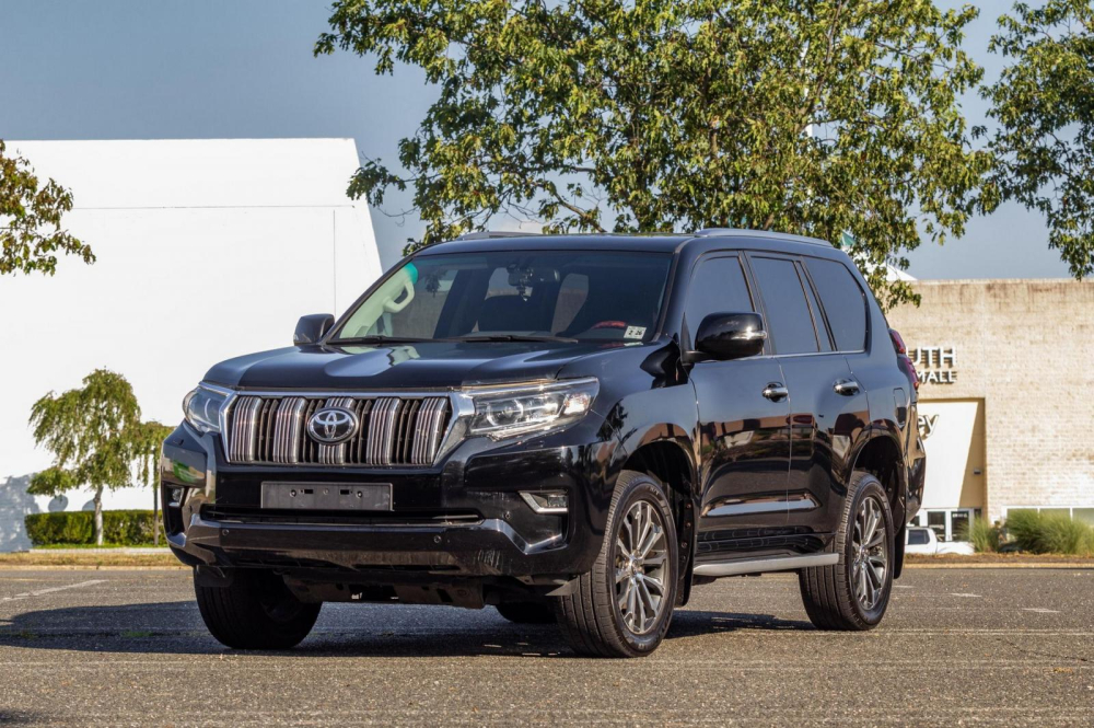 Chiếc Lexus GX 460 này giống hệt Toyota Land Cruiser Prado đời 2018