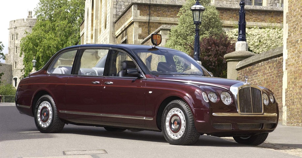 Bentley State Limousine được thiết kế đặc biệt để bảo vệ an toàn cho Nữ hoàng Anh Bentley State Limousine được thiết kế đặc biệt để bảo vệ an toàn cho Nữ hoàng Anh