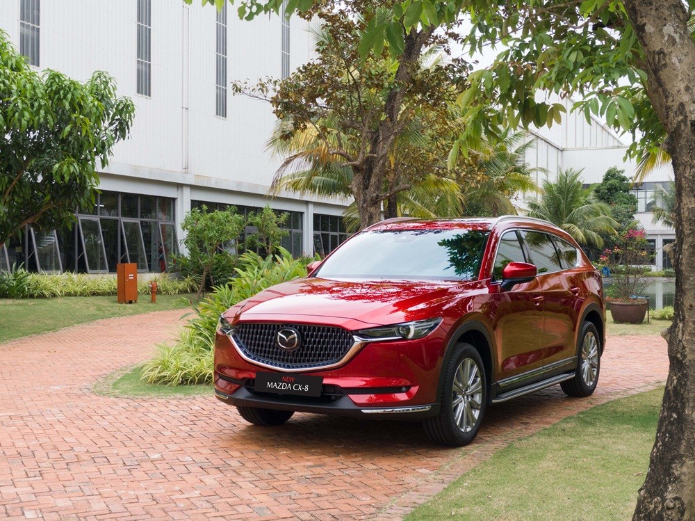 Hiện Mazda CX-8 có giá dao động từ 999 triệu đến 1,259 tỷ đồng. Hiện Mazda CX-8 có giá dao động từ 999 triệu đến 1,259 tỷ đồng.