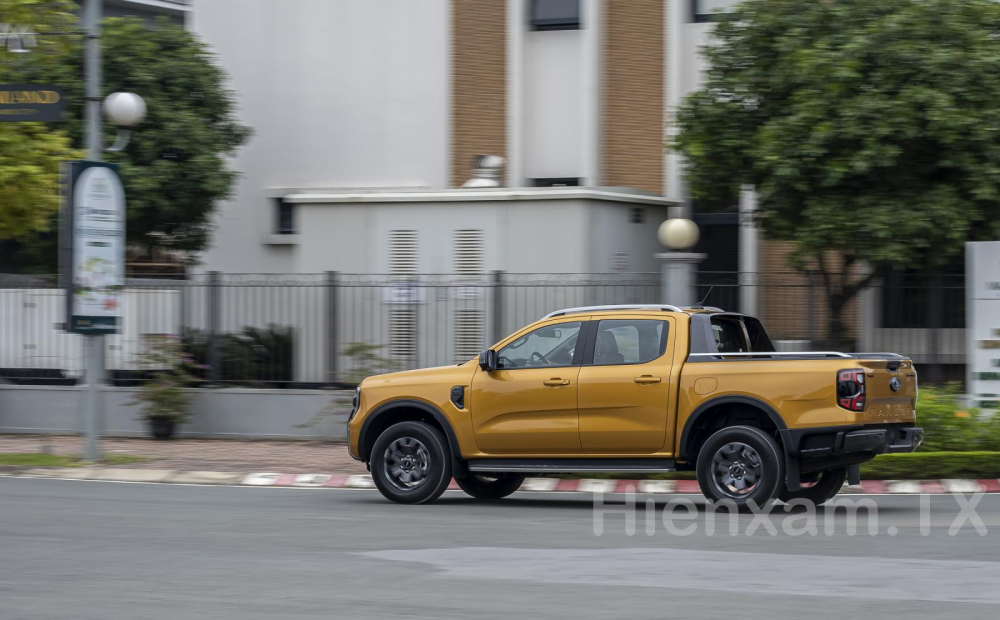 Ford Ranger Wildtrak 2022 khiến cho việc offroad trở nên dễ dàng hơn. Ford Ranger Wildtrak 2022 khiến cho việc offroad trở nên dễ dàng hơn.
