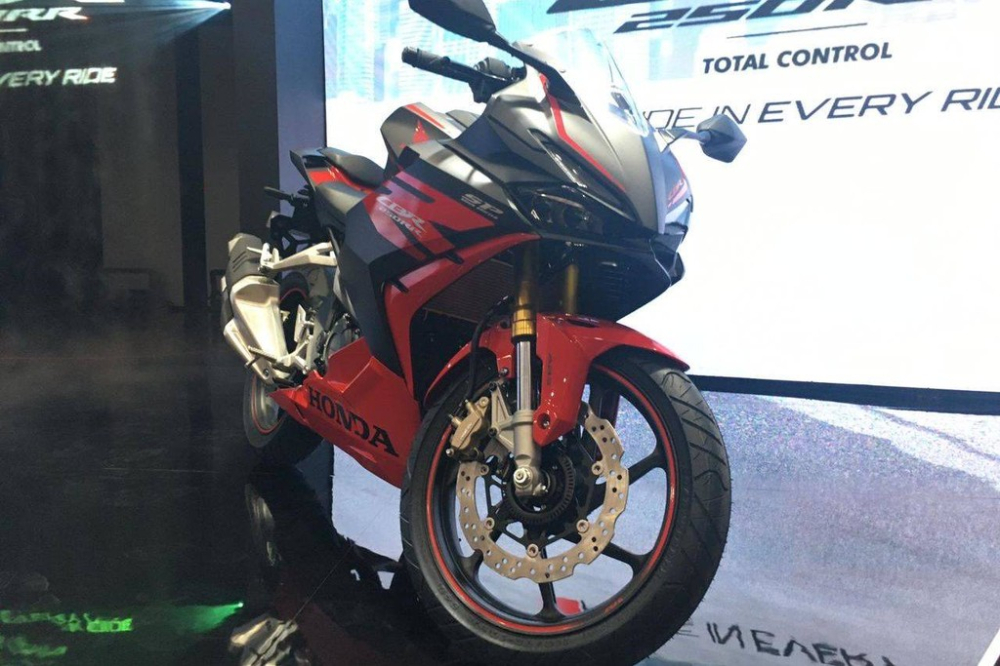 Honda CBR250RR 2023 phiên bản SP và SP Quick Shifter mạnh hơn bản tiêu chuẩn Honda CBR250RR 2023 phiên bản SP và SP Quick Shifter mạnh hơn bản tiêu chuẩn
